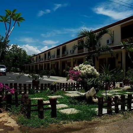 Putra Putri Lodge Kangar Ngoại thất bức ảnh