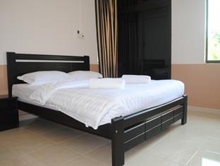 Putra Putri Lodge Kangar Ngoại thất bức ảnh