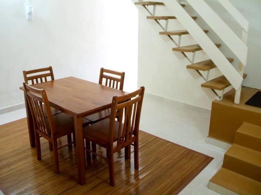 Putra Putri Lodge Kangar Ngoại thất bức ảnh